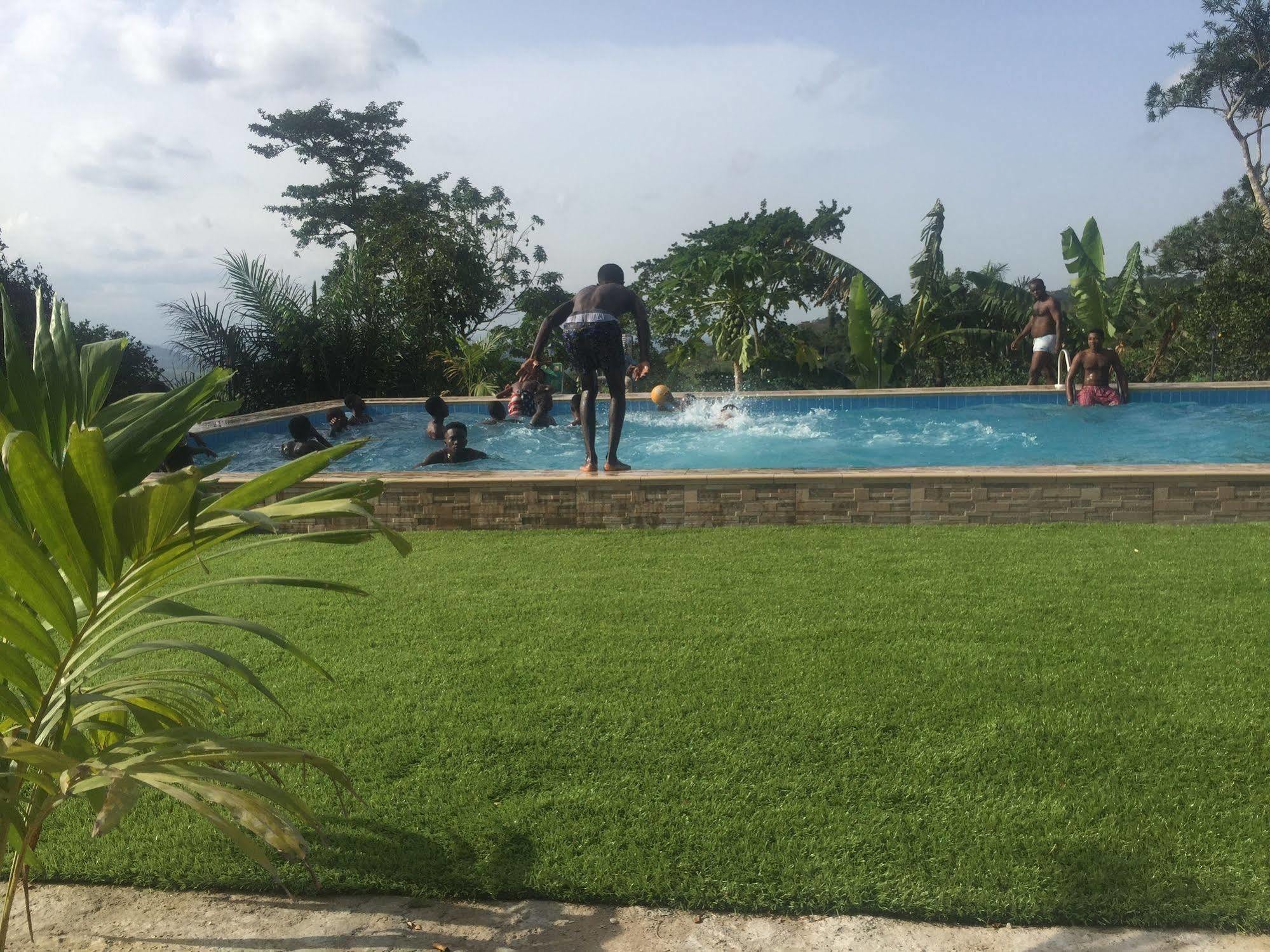 Sweet Mother Eco Resort Aburi Екстериор снимка